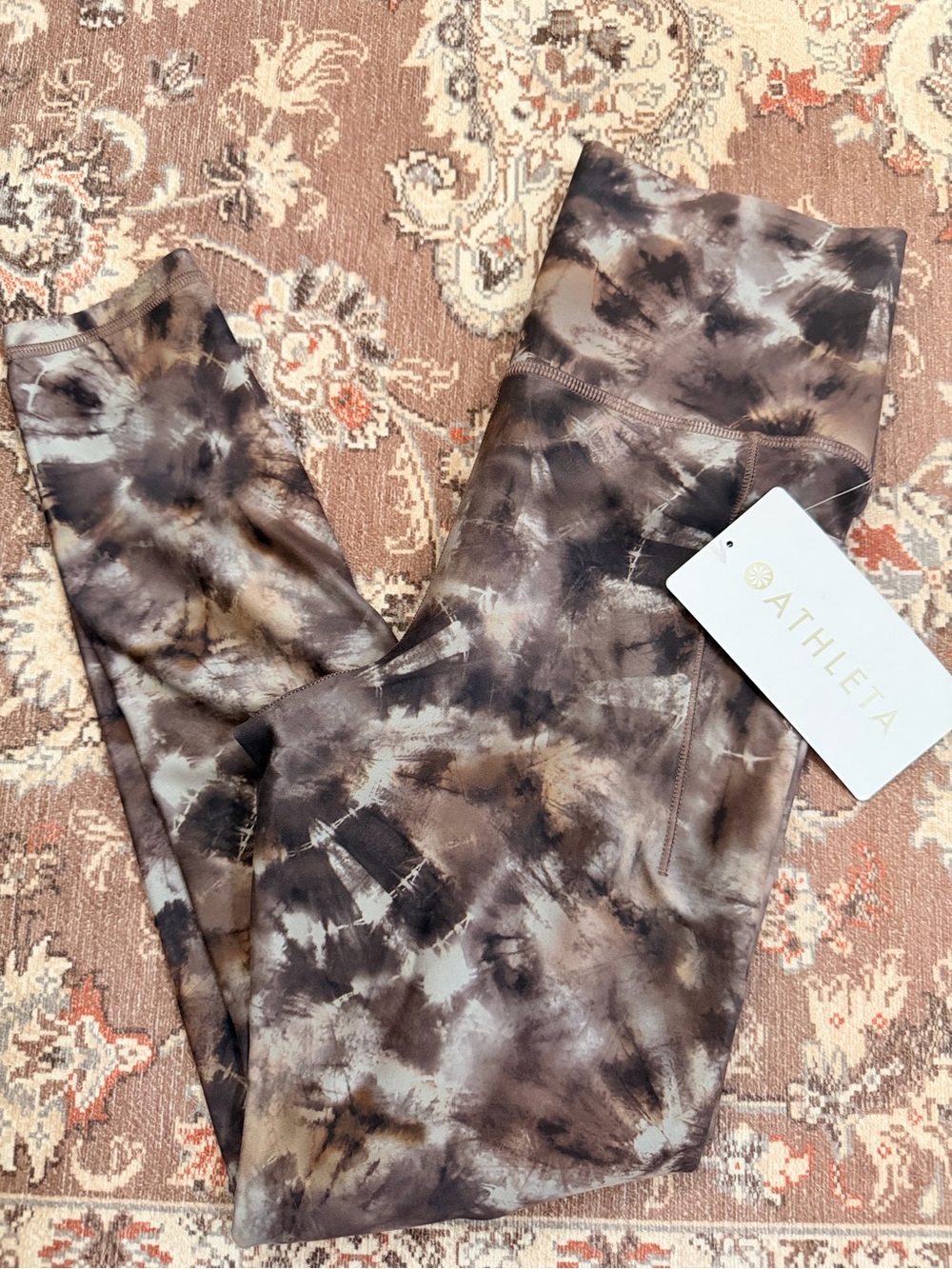 Athleta Brown and Cream Tie-Dye Leggings